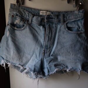 Abercrombie - Cutoff Short Size 8